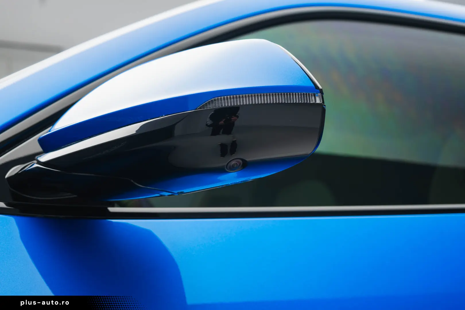 Lamborghini Urus SE 770 km Predare Leasing