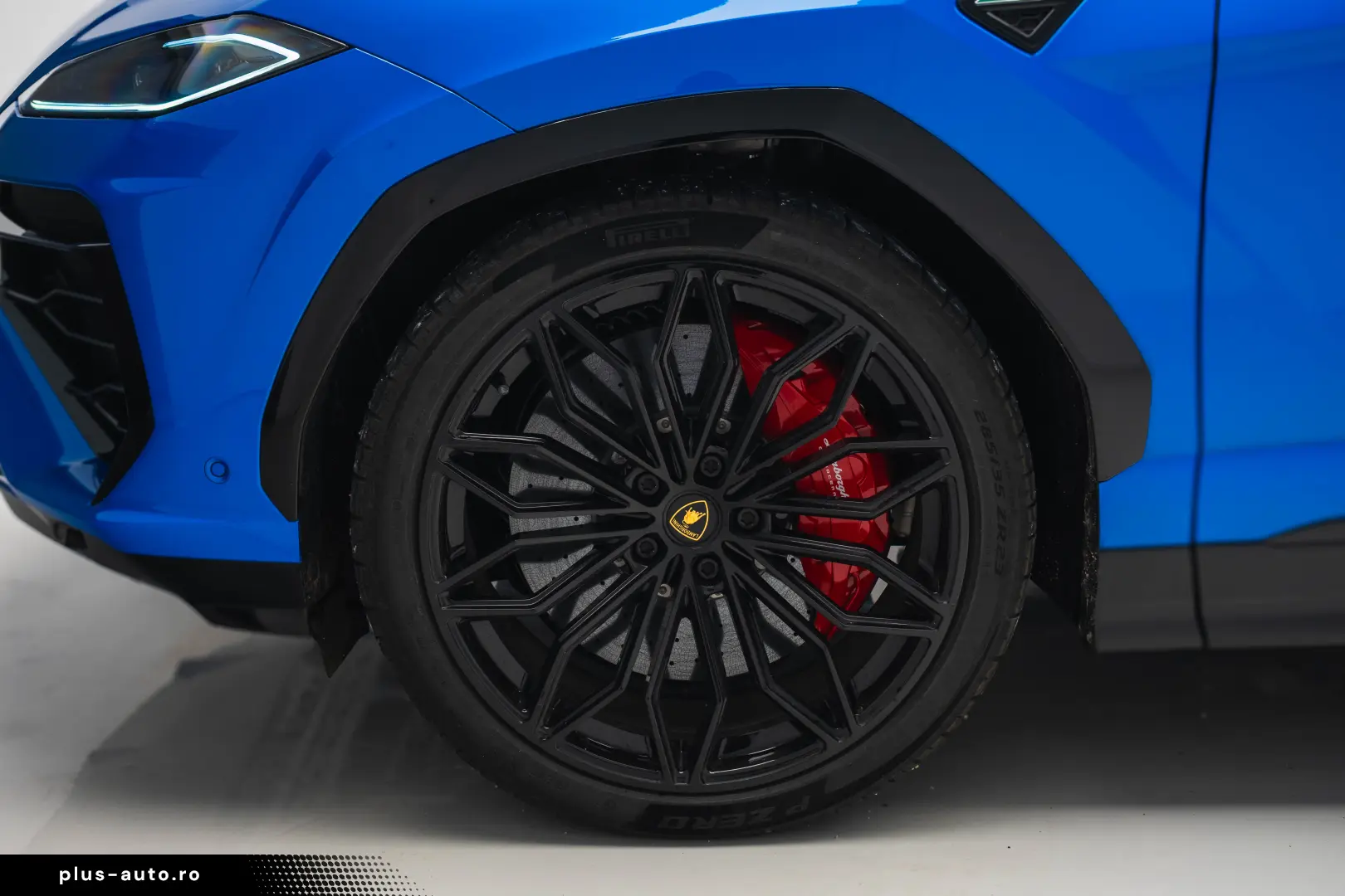 Lamborghini Urus SE 770 km Predare Leasing