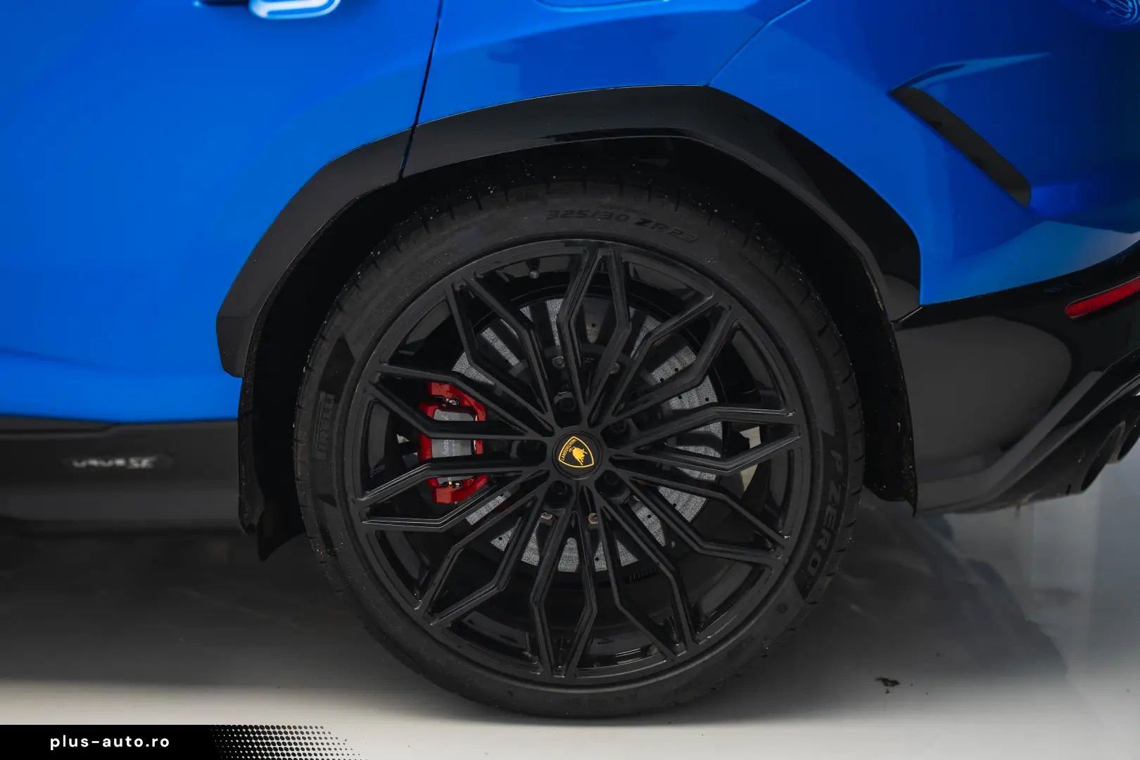 Lamborghini Urus SE 770 km Predare Leasing