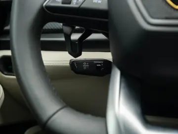 Lamborghini Urus SE 770 km Predare Leasing