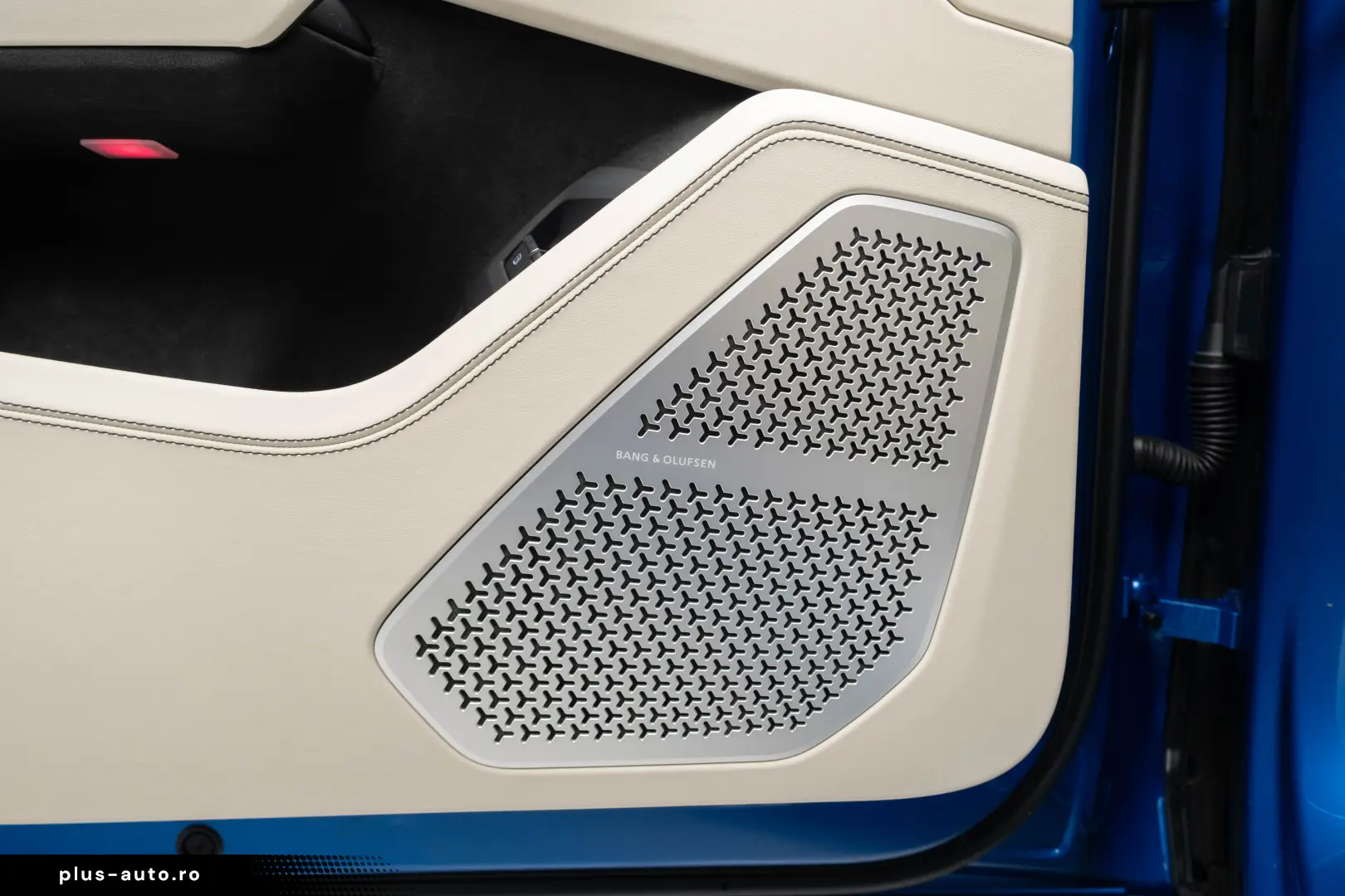 Lamborghini Urus SE 770 km Predare Leasing