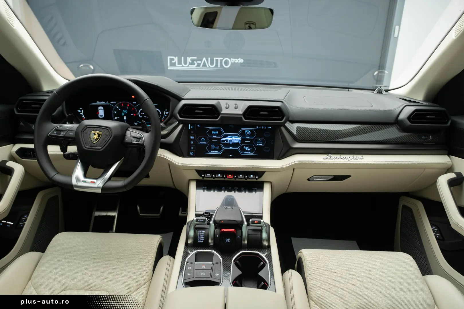 Lamborghini Urus SE 770 km Predare Leasing