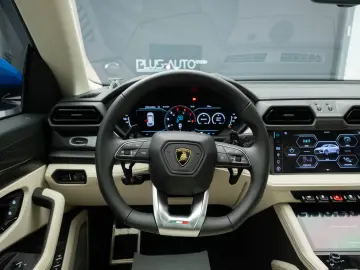 Lamborghini Urus SE 770 km Predare Leasing