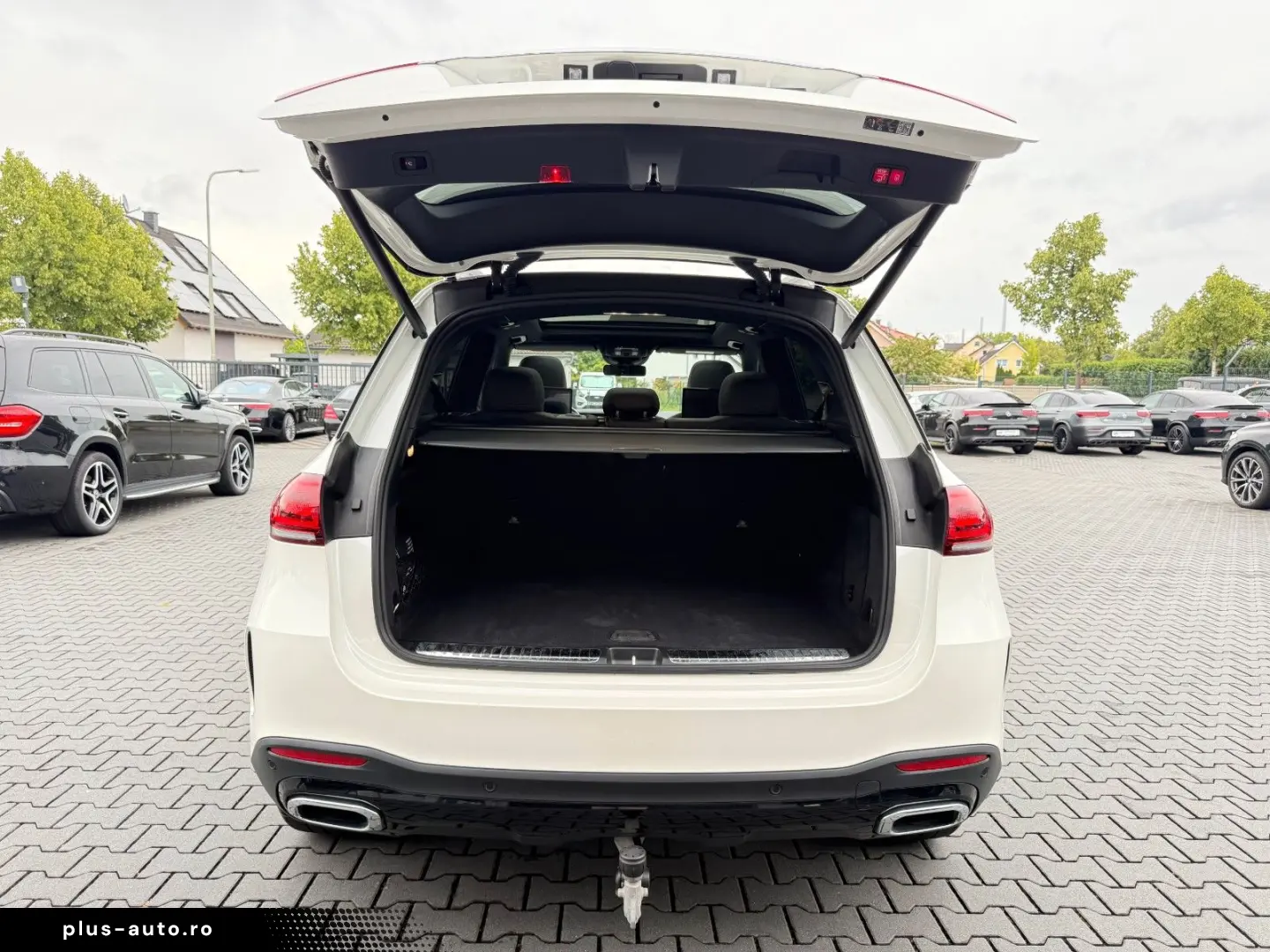 MERCEDES-BENZ GLE 400d 4M AMG-PAKET 360 HUD ACC LED AHK DAB