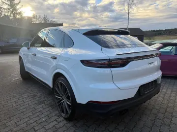 PORSCHE CAYENNE COUPE-HYBRID APPROVED 22 ZOLL MWST !