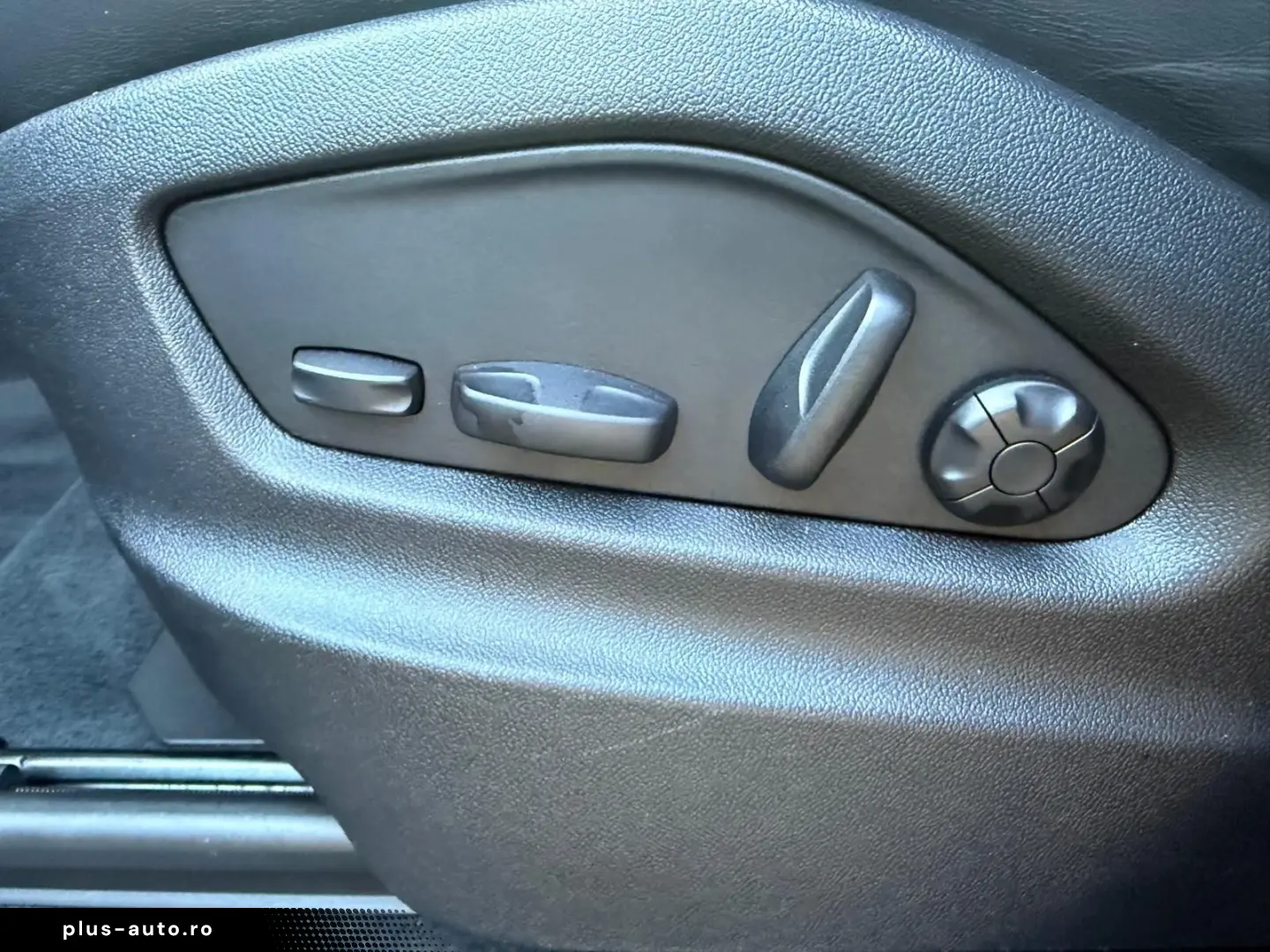 PORSCHE CAYENNE COUPE-HYBRID APPROVED 22 ZOLL MWST !