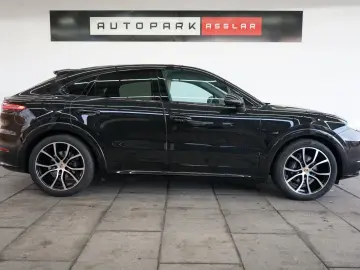 PORSCHE Cayenne Coupe Platinum SportDesign SpAbgas 18W