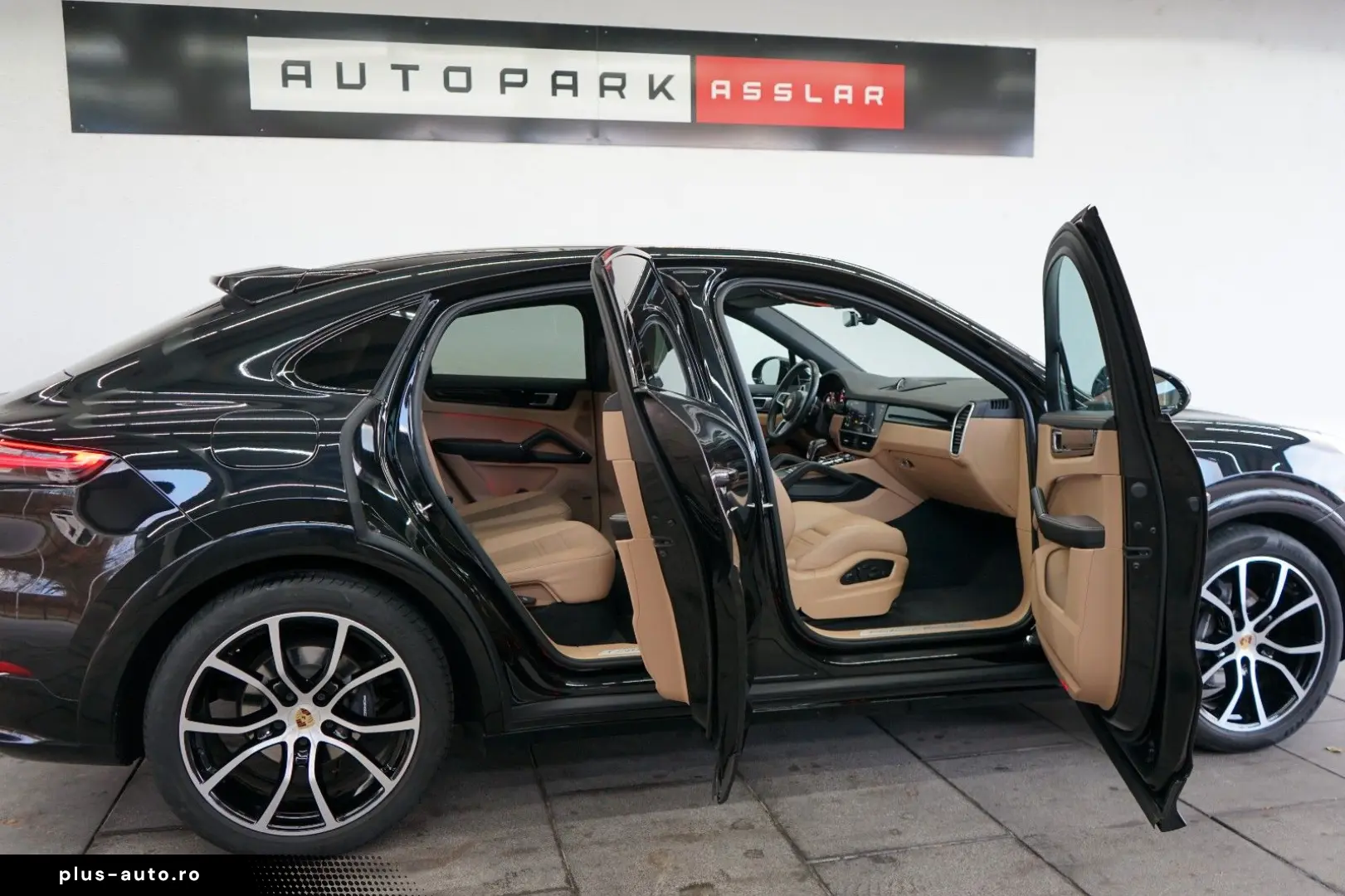 PORSCHE Cayenne Coupe Platinum SportDesign SpAbgas 18W