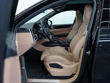 PORSCHE Cayenne Coupe Platinum SportDesign SpAbgas 18W