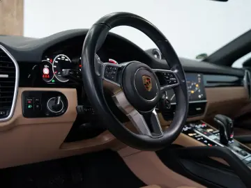 PORSCHE Cayenne Coupe Platinum SportDesign SpAbgas 18W