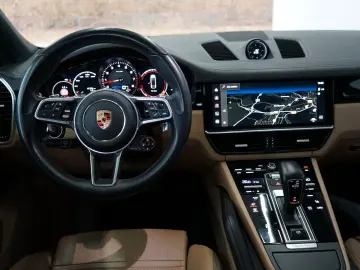 PORSCHE Cayenne Coupe Platinum SportDesign SpAbgas 18W