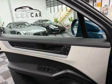 PORSCHE Cayenne  BOSE PANO ACC MEMORY