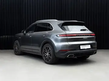 PORSCHE Cayenne E-Hybrid