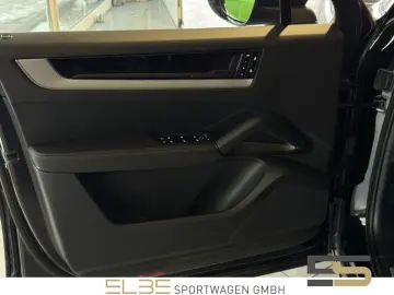 PORSCHE Cayenne E-Hybrid PANO INNO LUFT360  SWA 14W 1.Hd