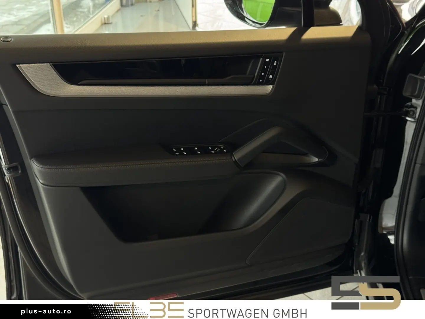 PORSCHE Cayenne E-Hybrid PANO INNO LUFT360  SWA 14W 1.Hd