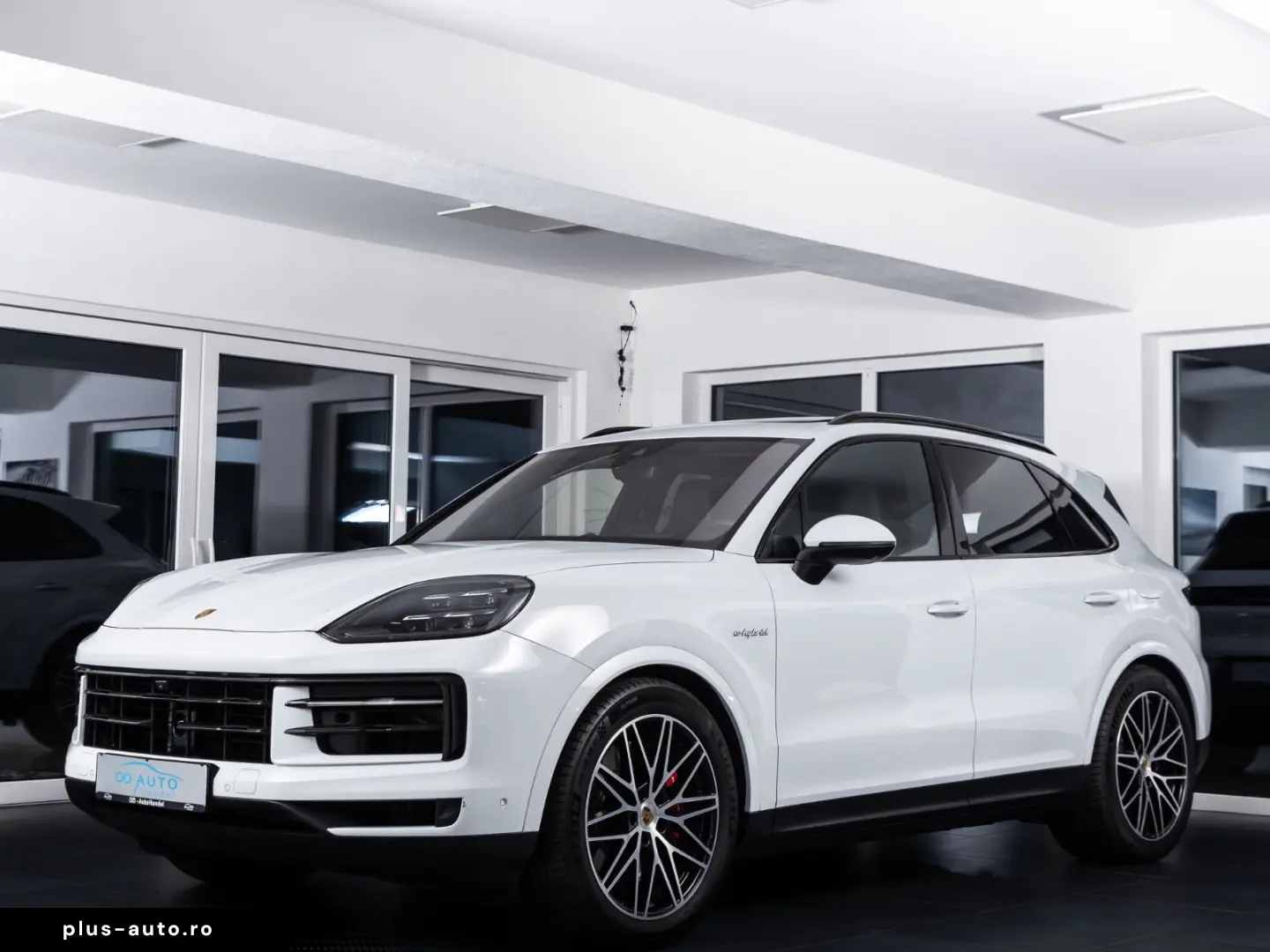 PORSCHE Cayenne S E-Hybrid Pano AHK Nacht HD-Matrix Inno