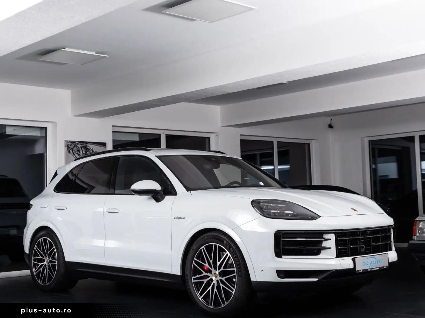 PORSCHE Cayenne S E-Hybrid Pano AHK Nacht HD-Matrix Inno