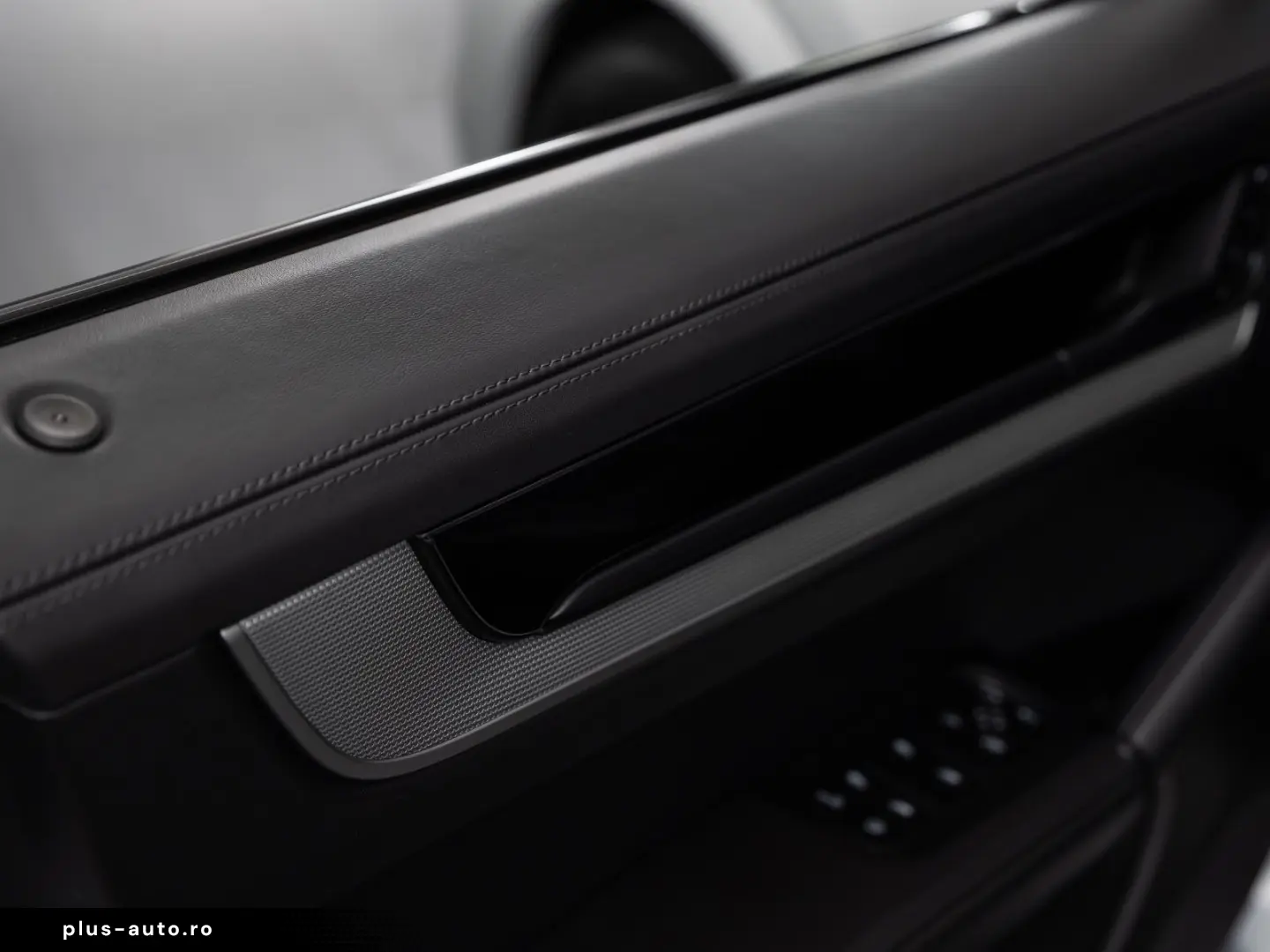 PORSCHE Cayenne S E-Hybrid Pano AHK Nacht HD-Matrix Inno