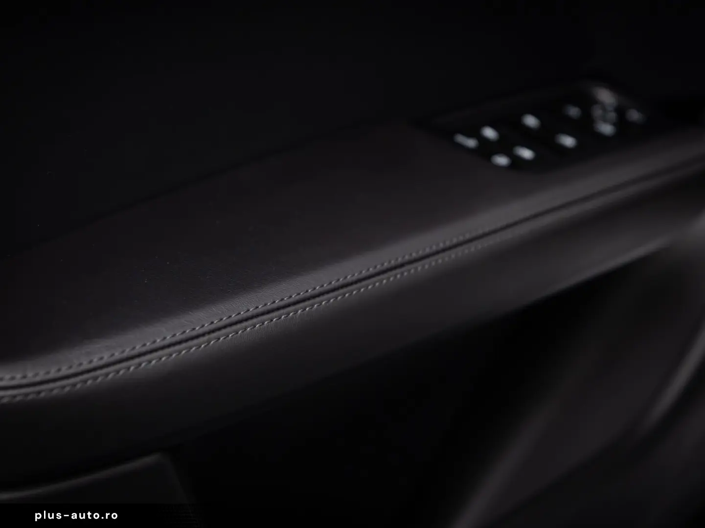 PORSCHE Cayenne S E-Hybrid Pano AHK Nacht HD-Matrix Inno