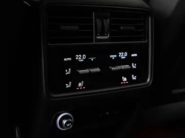 PORSCHE Cayenne S E-Hybrid Pano AHK Nacht HD-Matrix Inno