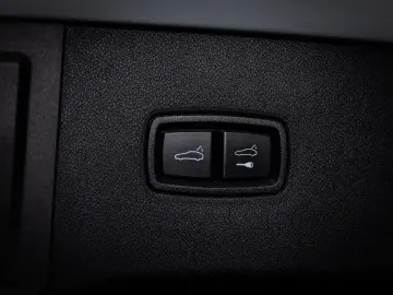 PORSCHE Cayenne S E-Hybrid Pano AHK Nacht HD-Matrix Inno