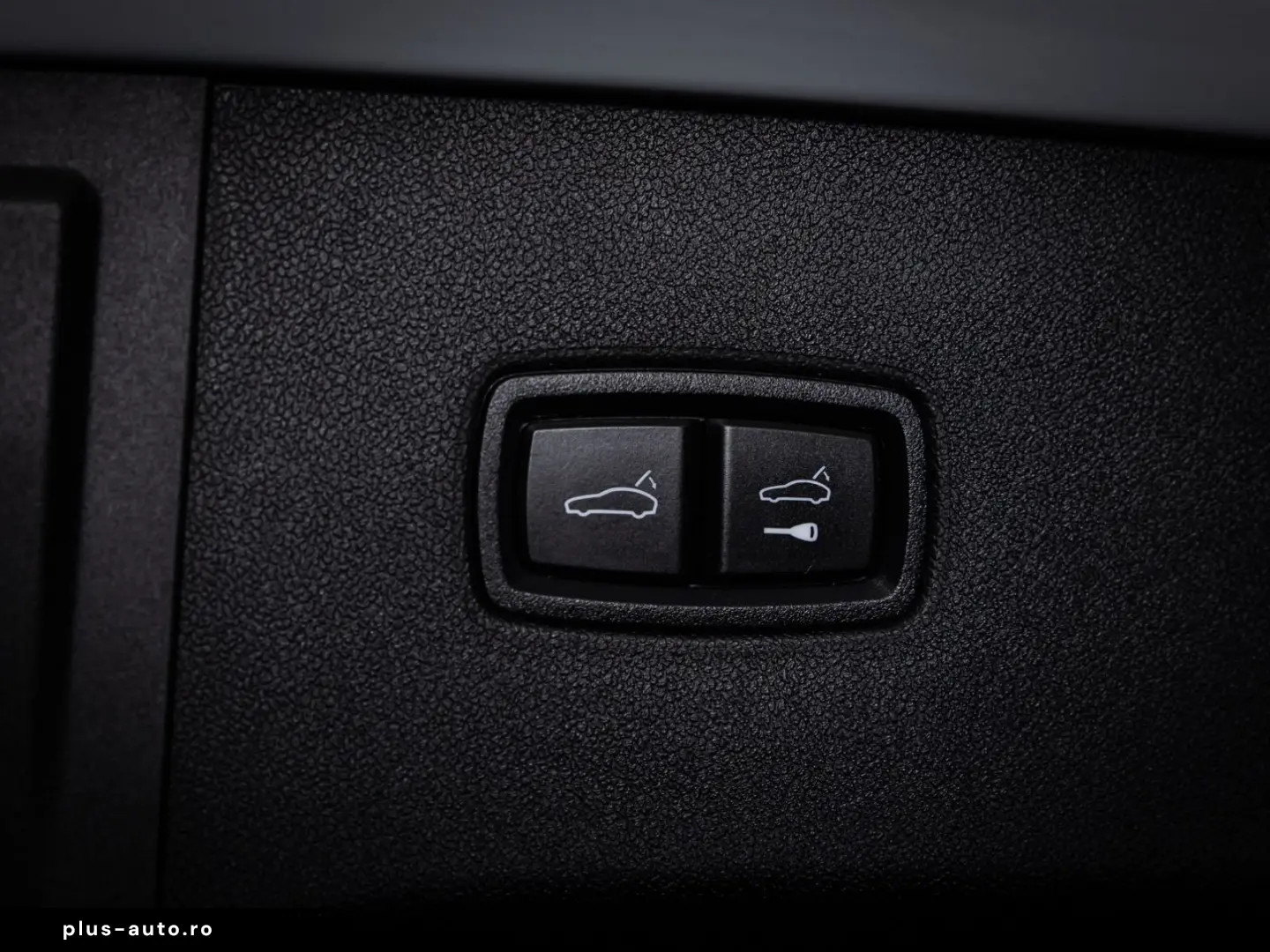 PORSCHE Cayenne S E-Hybrid Pano AHK Nacht HD-Matrix Inno