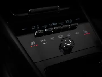 PORSCHE Cayenne S E-Hybrid Pano AHK Nacht HD-Matrix Inno