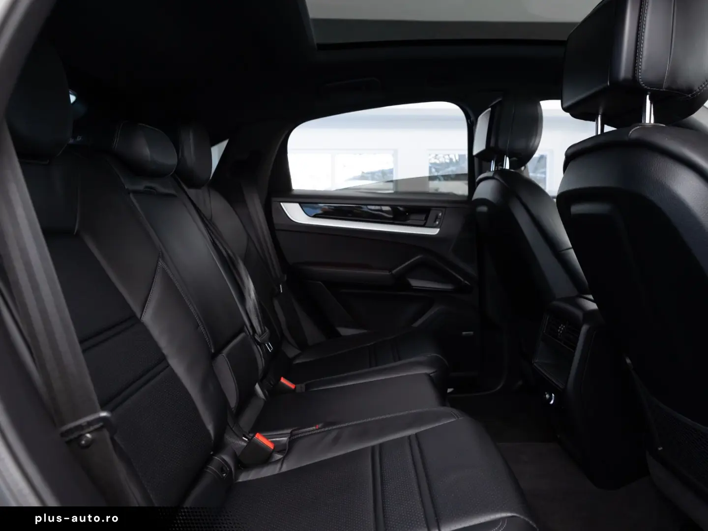 PORSCHE Cayenne E-Hybrid Coupe Beifahrerdispl Nachtsicht