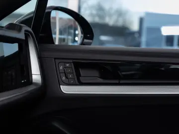 PORSCHE Cayenne E-Hybrid Coupe Beifahrerdispl Nachtsicht