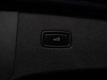 PORSCHE Cayenne E-Hybrid Coupe Beifahrerdispl Nachtsicht