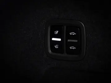 PORSCHE Cayenne E-Hybrid Coupe Beifahrerdispl Nachtsicht