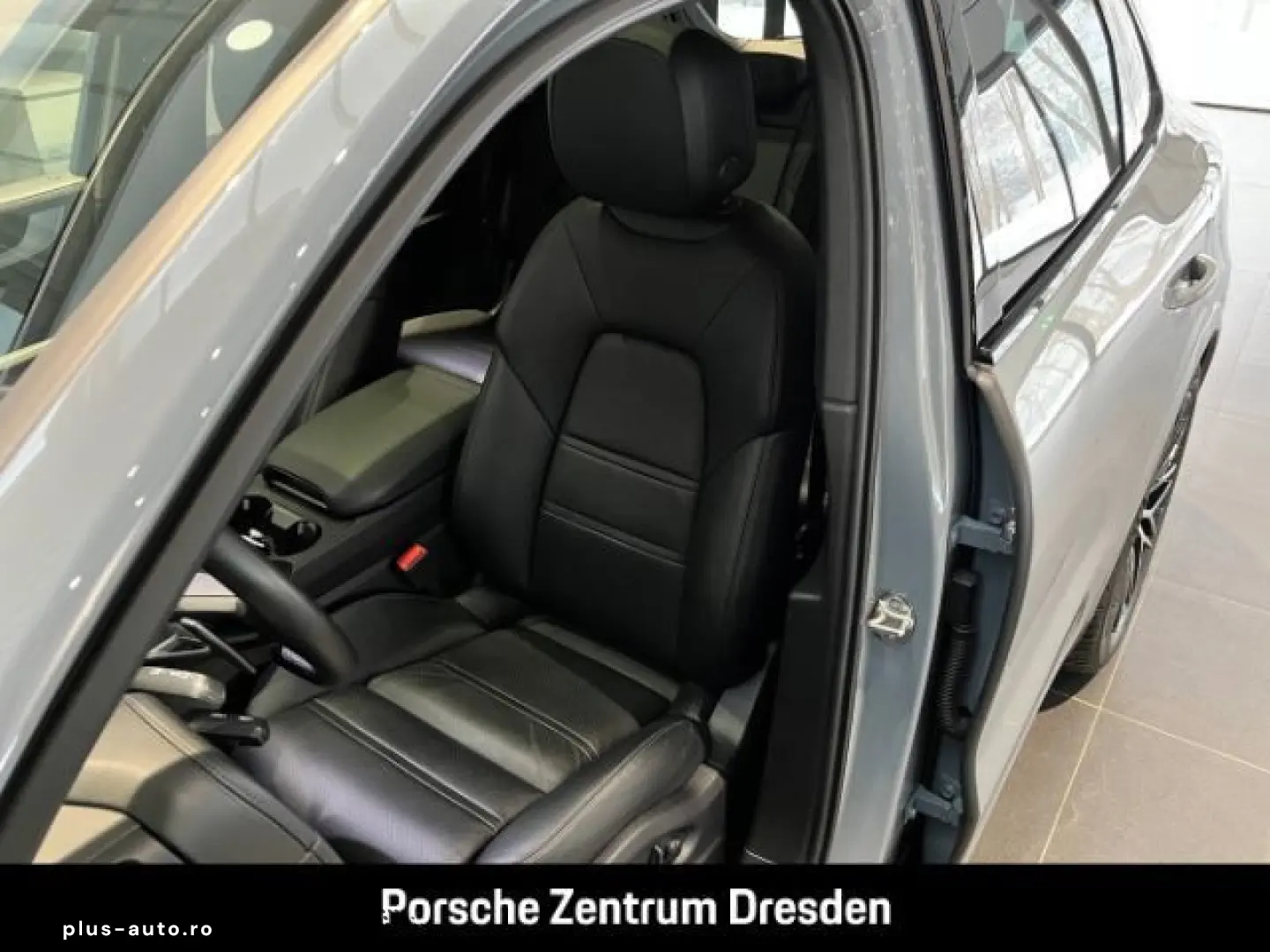PORSCHE Cayenne E-Hybrid Pano Luft Inno 21  Memory Bose