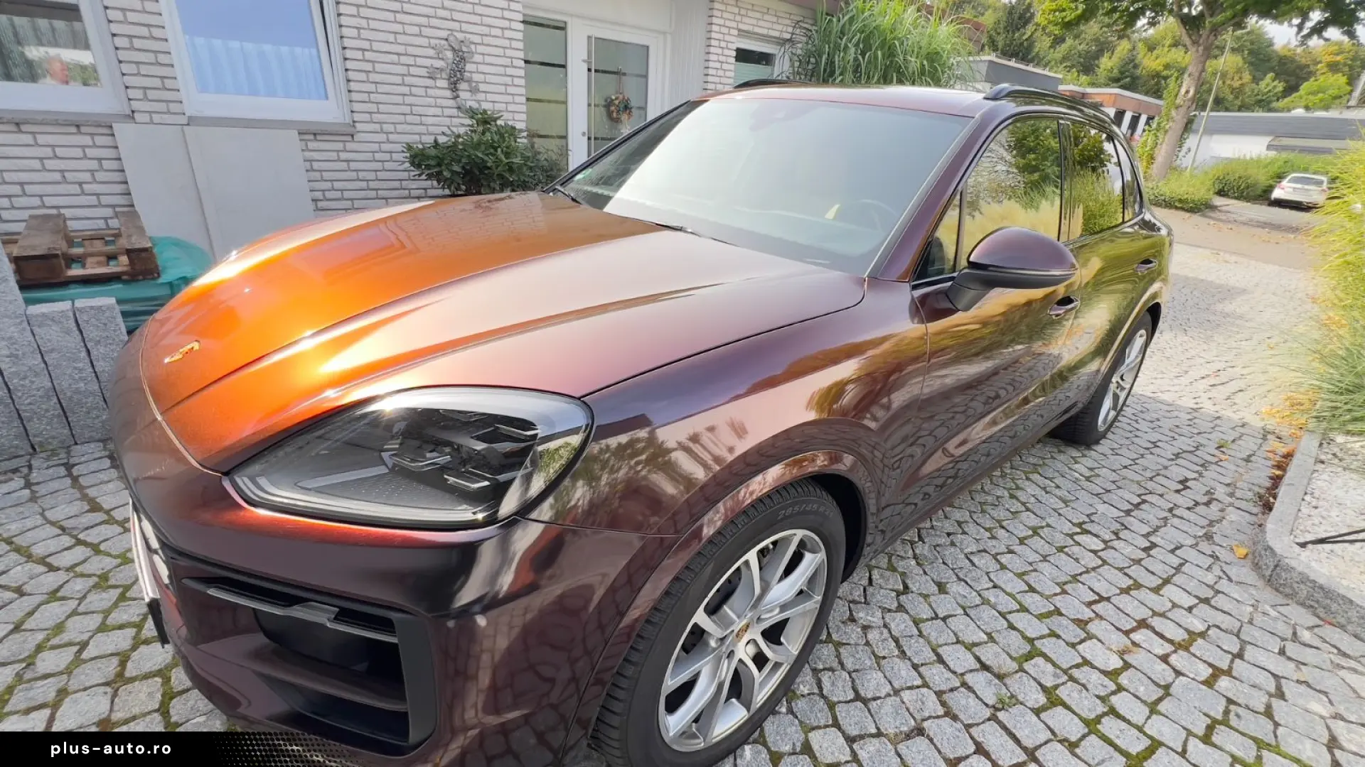 PORSCHE CayenneE-Hybrid  Allrad  Hinterachslenkung 470PS