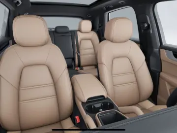 PORSCHE CayenneE-Hybrid  Allrad  Hinterachslenkung 470PS