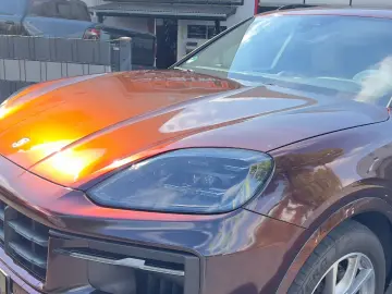 PORSCHE CayenneE-Hybrid  Allrad  Hinterachslenkung 470PS