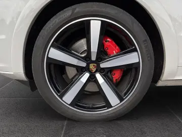 PORSCHE Cayenne E-Hybrid   SportDesign Paket   22-Zoll