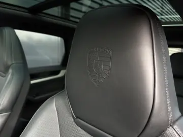 PORSCHE Cayenne E-Hybrid   SportDesign Paket   22-Zoll