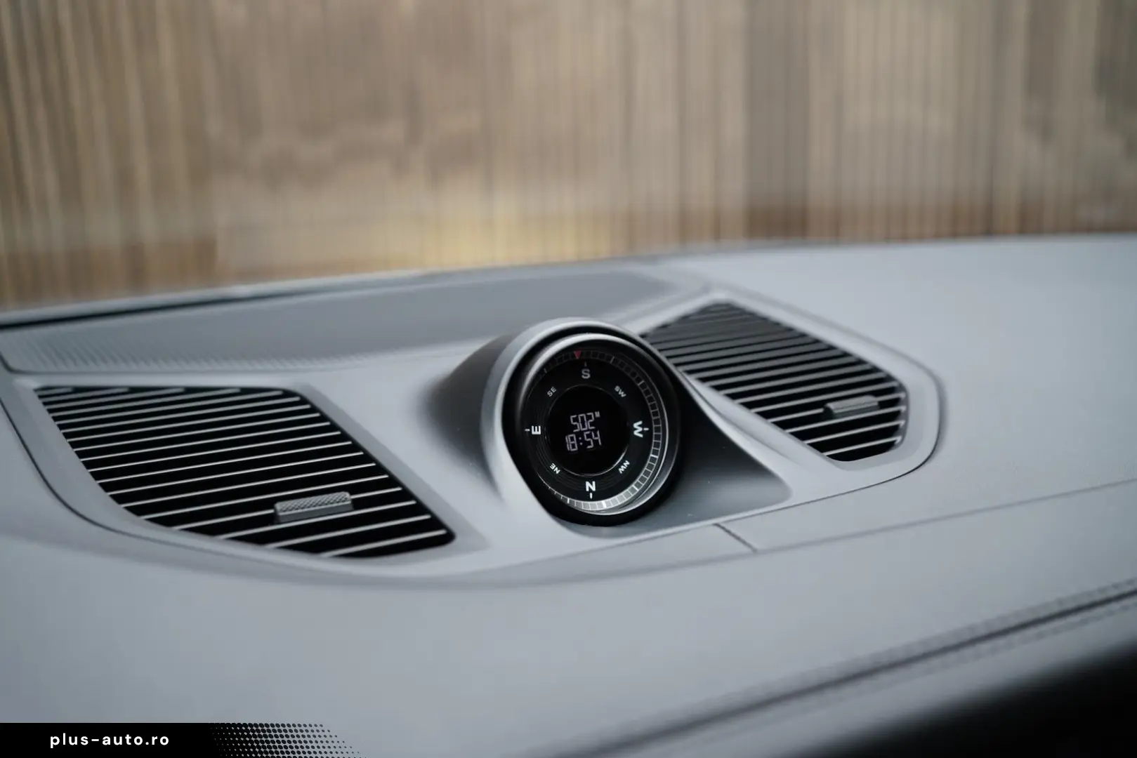 PORSCHE Cayenne E-Hybrid PANO   LUFT   AHK   INNO   Matr