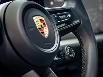 PORSCHE Cayenne Coupé Hybrid Facelift HD-Matrix HuD 14w