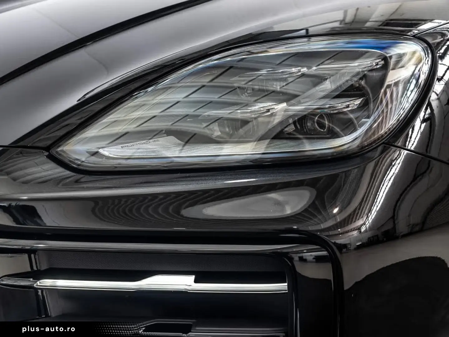 PORSCHE Cayenne Coupé Hybrid Facelift HD-Matrix HuD 14w