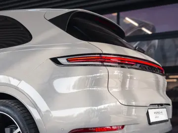 PORSCHE Cayenne Basis