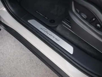 PORSCHE Cayenne Basis