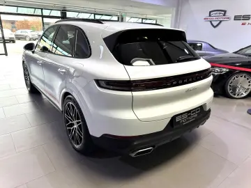 PORSCHE CAYENNE E-HYBRID PANO ACC H-UP BOSE MASSAGE 21