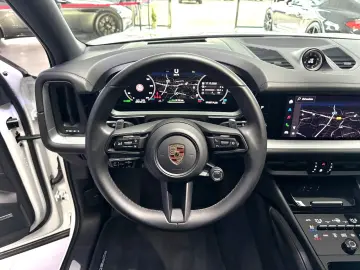 PORSCHE CAYENNE E-HYBRID PANO ACC H-UP BOSE MASSAGE 21