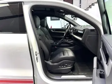 PORSCHE CAYENNE E-HYBRID PANO ACC H-UP BOSE MASSAGE 21