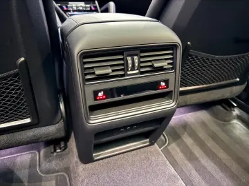 PORSCHE CAYENNE E-HYBRID PANO ACC H-UP BOSE MASSAGE 21