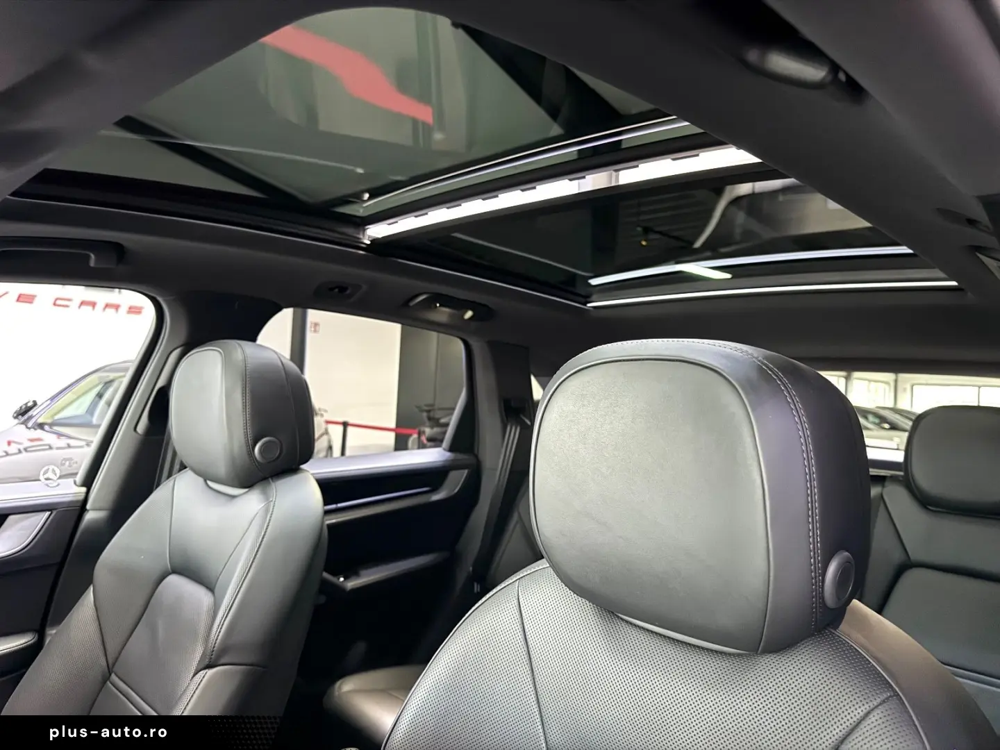 PORSCHE CAYENNE E-HYBRID PANO ACC H-UP BOSE MASSAGE 21