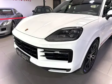 PORSCHE CAYENNE E-HYBRID PANO ACC H-UP BOSE MASSAGE 21