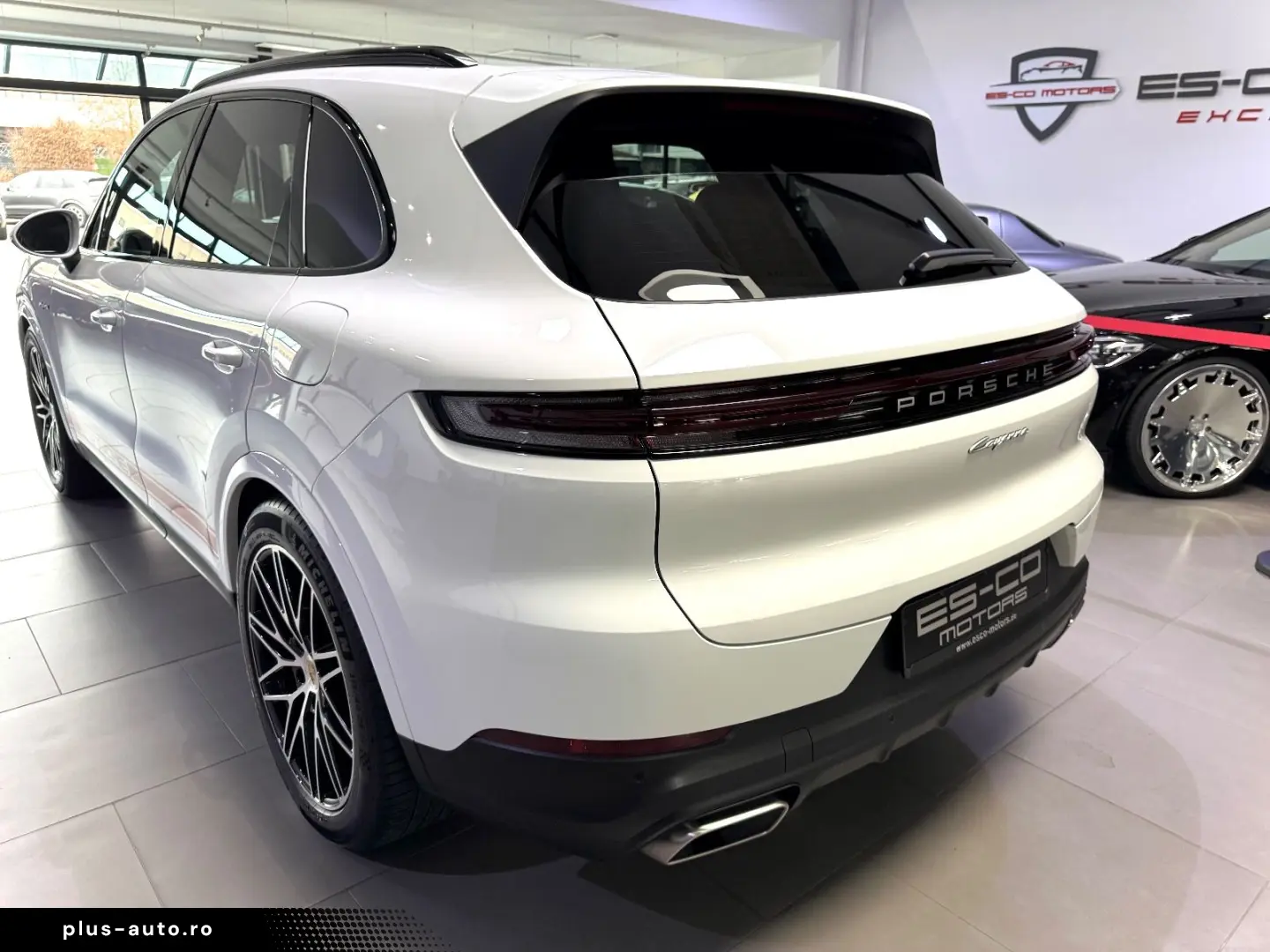 PORSCHE CAYENNE E-HYBRID PANO ACC H-UP BOSE MASSAGE 21