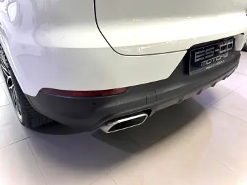 PORSCHE CAYENNE E-HYBRID PANO ACC H-UP BOSE MASSAGE 21